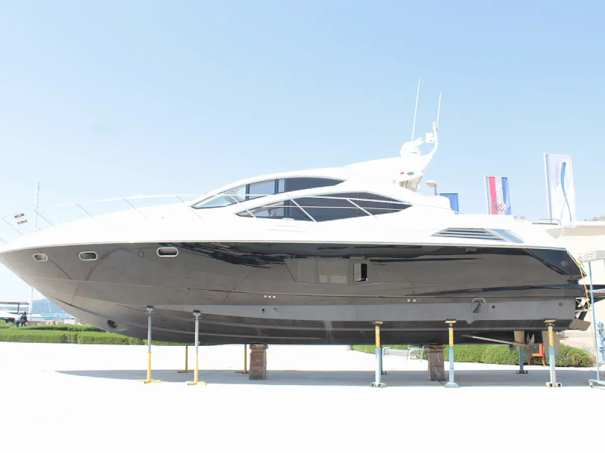 Sunseeker 64 - Marita  - External image