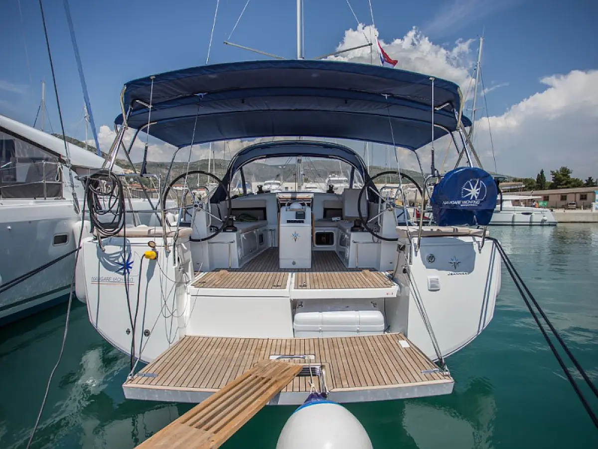 Sun Odyssey 440