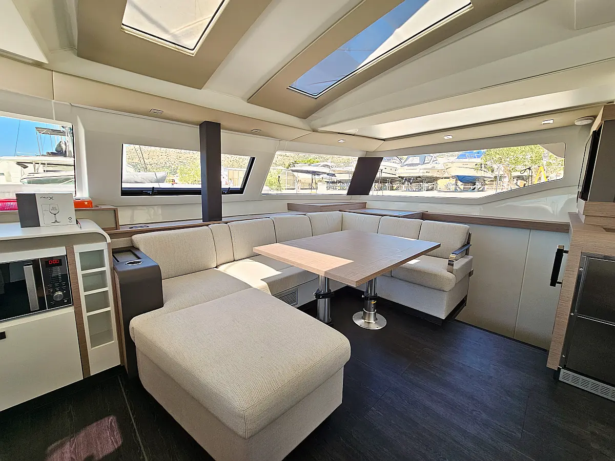 Fountaine Pajot Elba 45 - salon