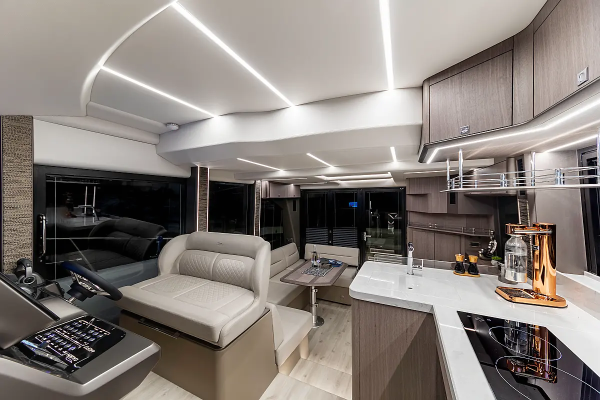 Galeon 440 Fly - 