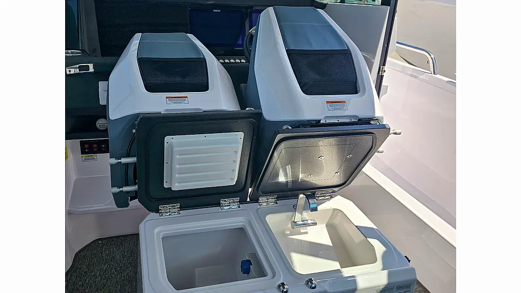 Axopar 29 XC Cross Cabin - 