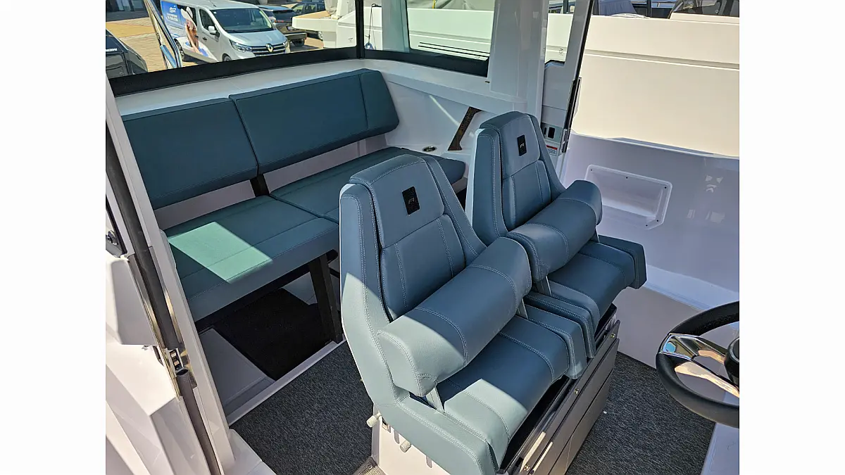 Axopar 29 XC Cross Cabin - 