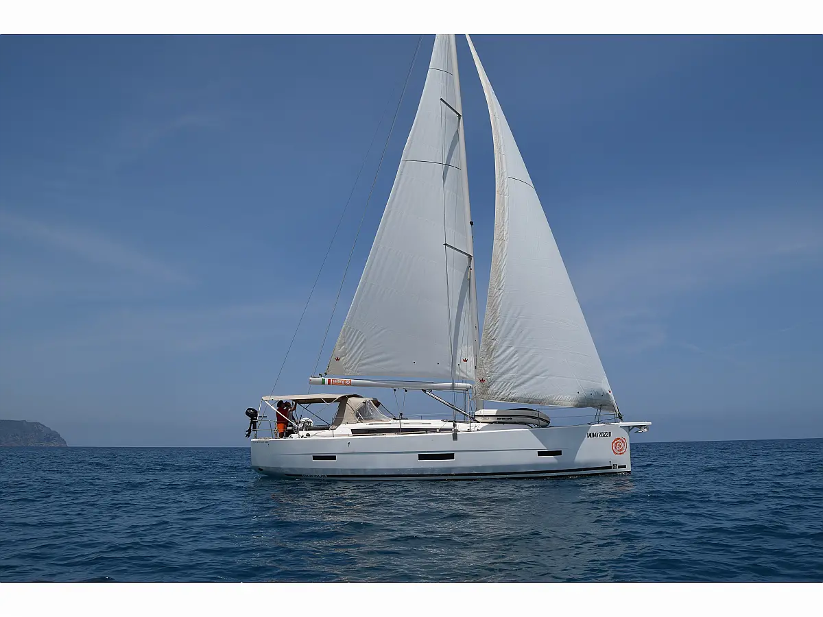 Dufour 430