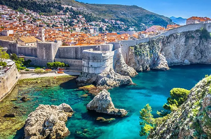 Esplora le meraviglie del mare con i nostri itinerari esclusivi