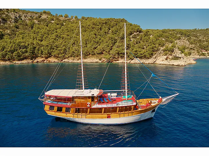 Motor sailer - Moja Maja  - External image