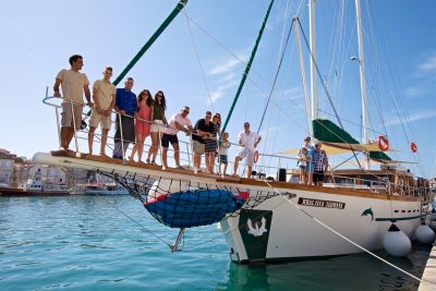 Gulet-Kreuzfahrten in Kroatien – 8 Gründe, warum es ein perfekter Urlaub für verschiedene Generationen ist