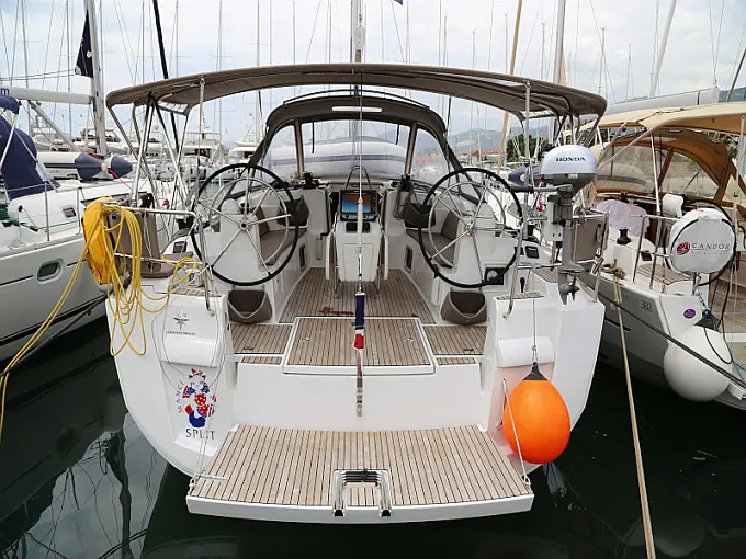 Sun Odyssey 479