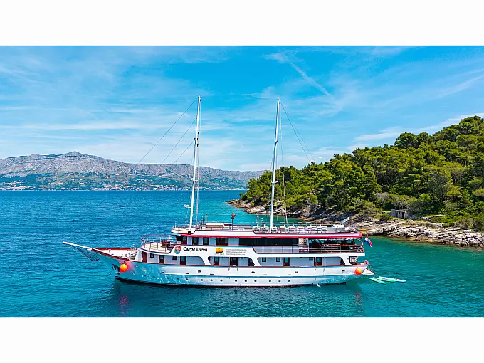 Motorsailer Carpe Diem