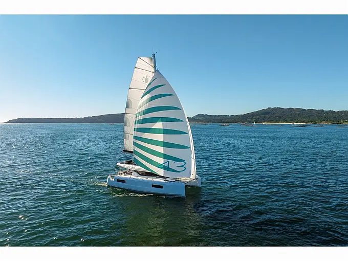 Lagoon 43