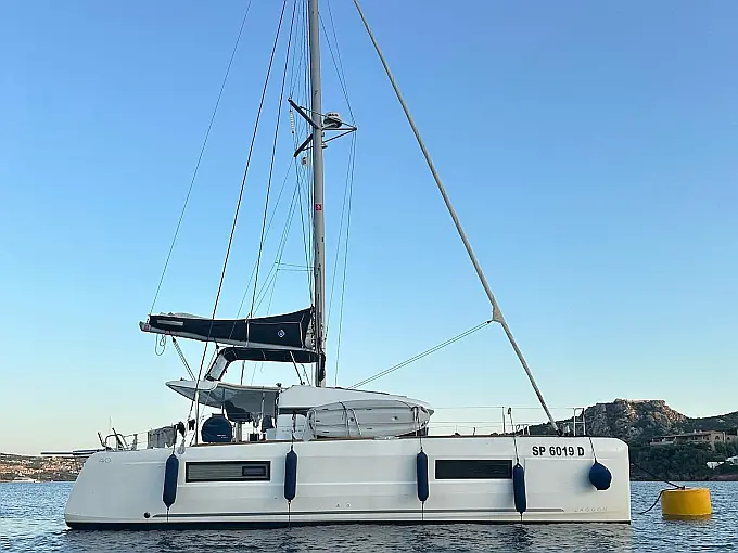 Lagoon 40