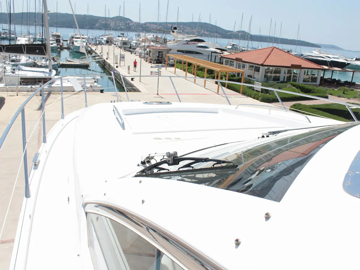 Sunseeker 64 - 