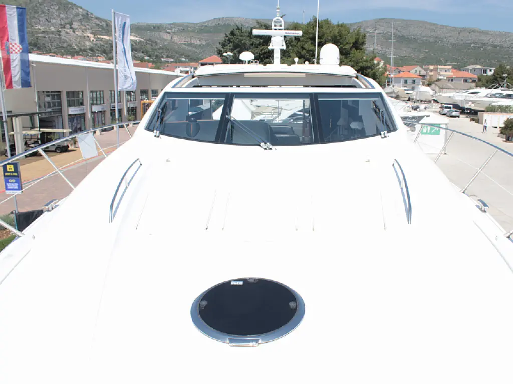 Sunseeker 64 - 