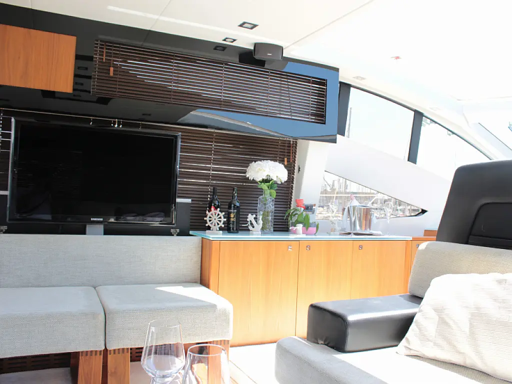 Sunseeker 64 - 