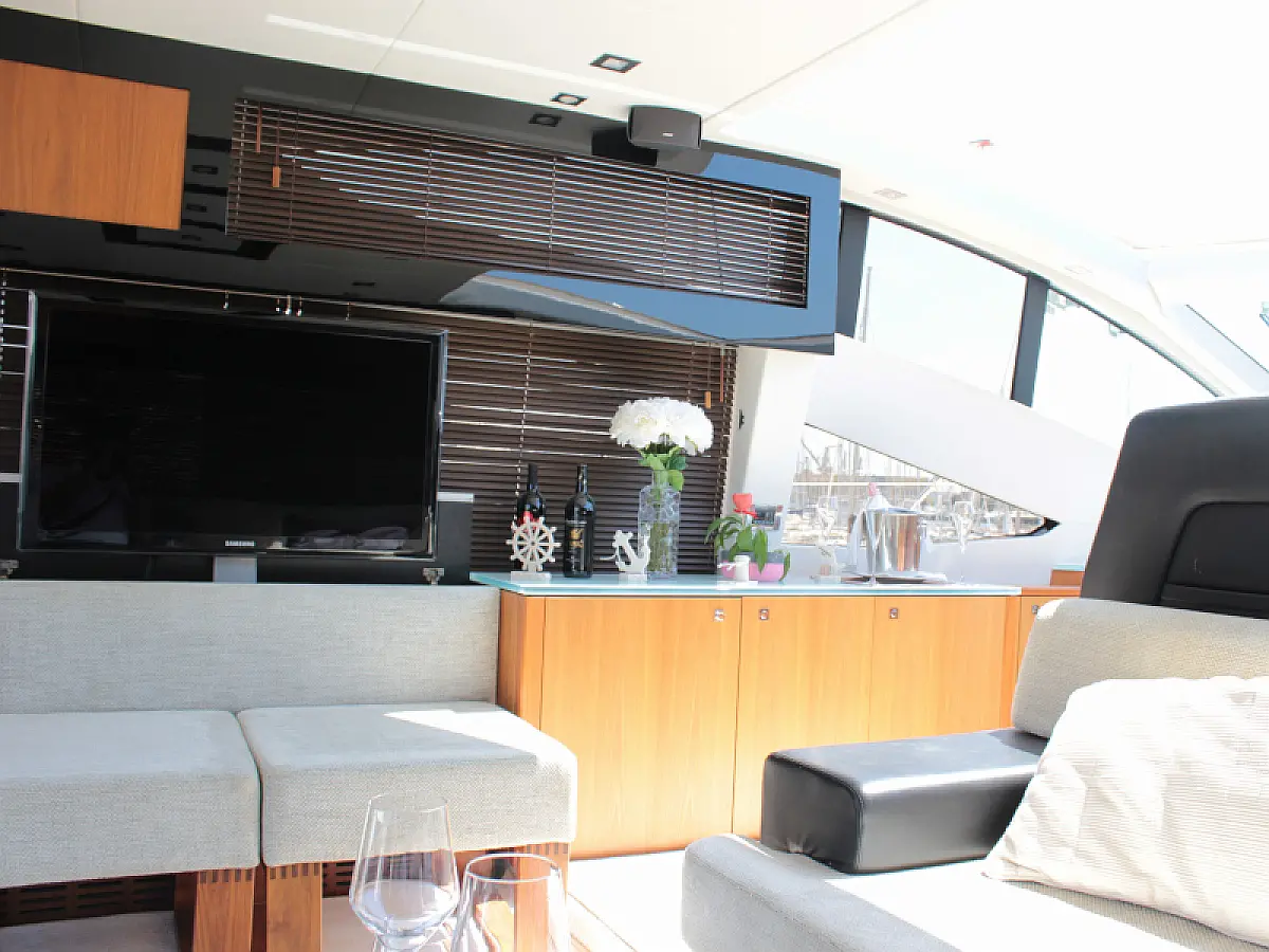 Sunseeker 64 - 