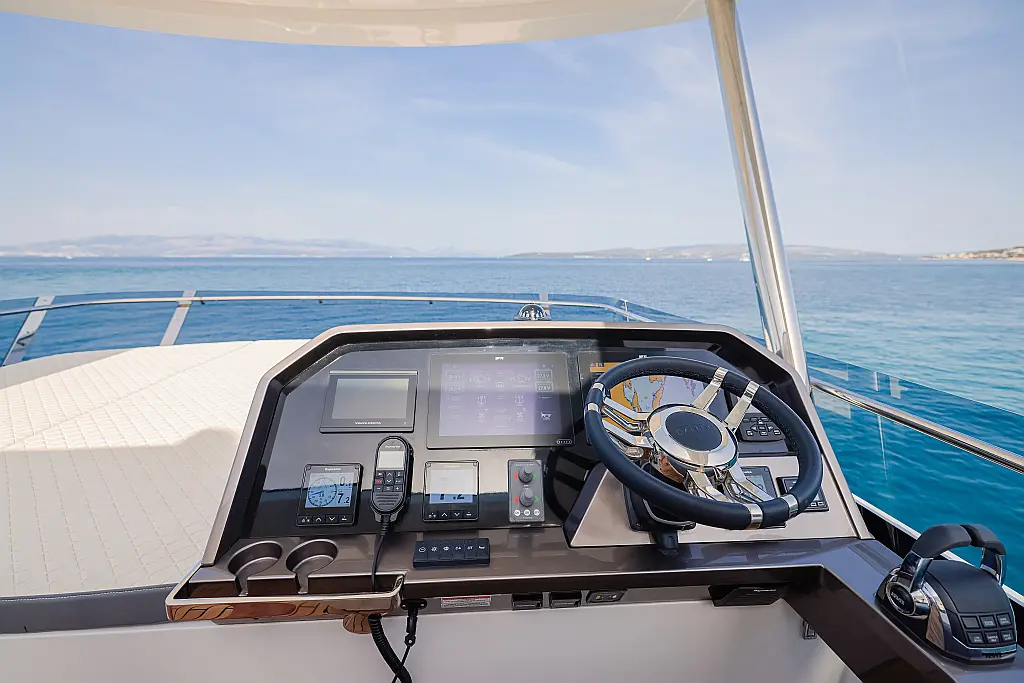 Galeon 640 Fly - 