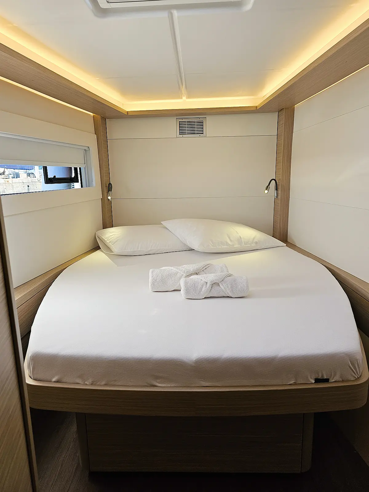 Lagoon 46 Fly - cabin