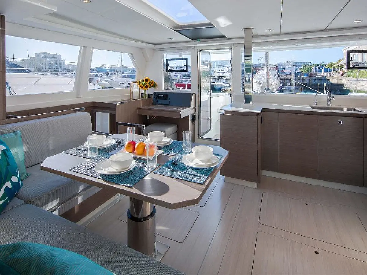 Moorings 4200/4 -   - Internal image