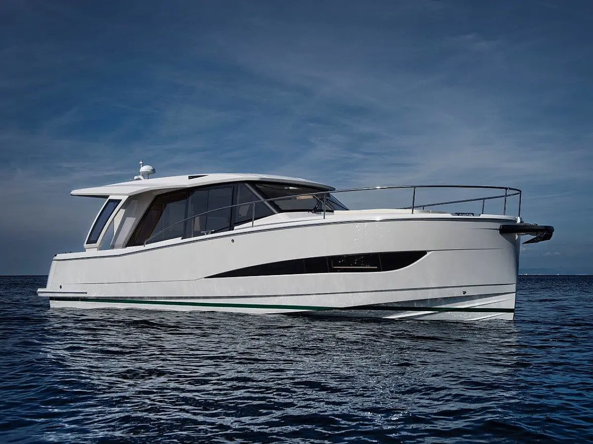 Greenline 39