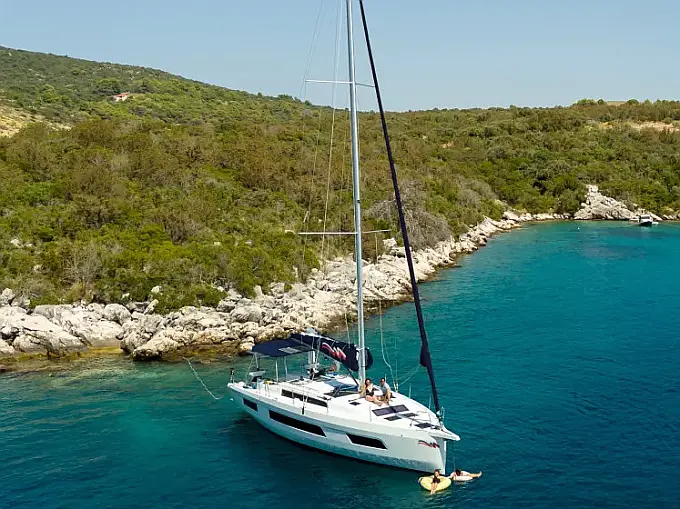 Moorings 44.4